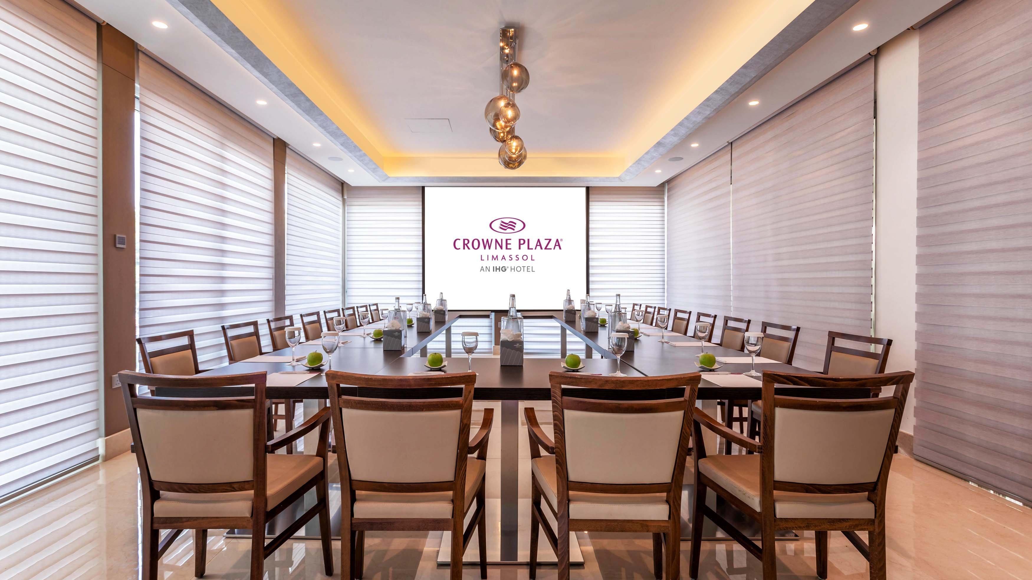 Crowne Plaza Limassol By Ihg Hotel Kültér fotó