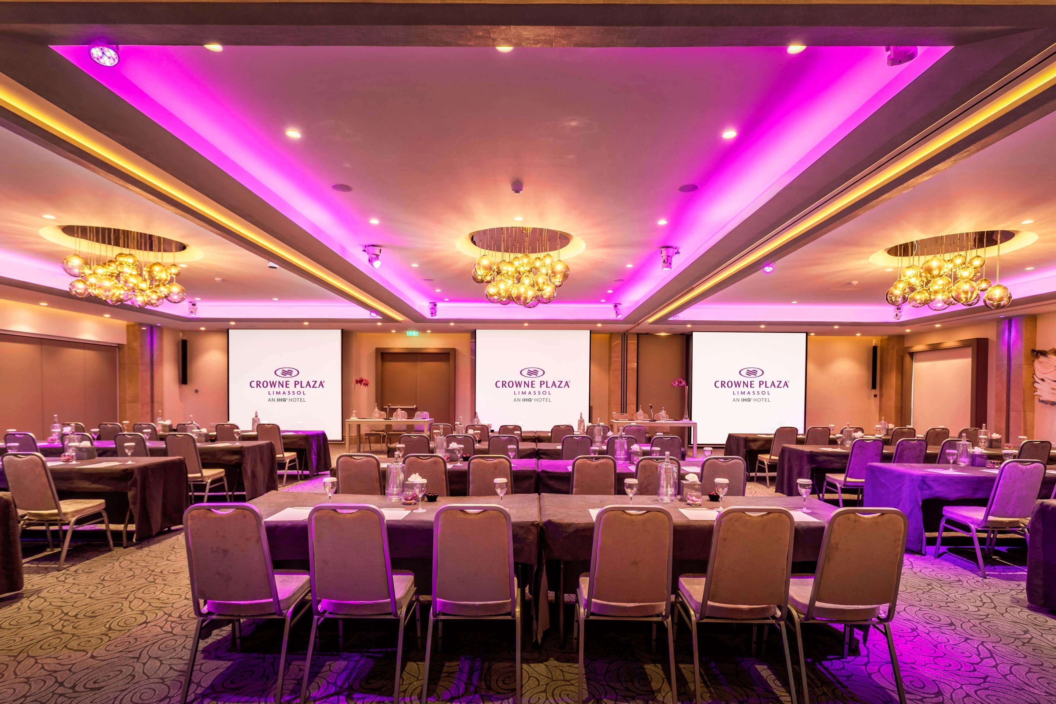 Crowne Plaza Limassol By Ihg Hotel Kültér fotó